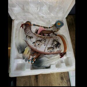 2005 Sacred Guardians, Into the High Snow, Wolves, Bradford Exchange, 7th Issue